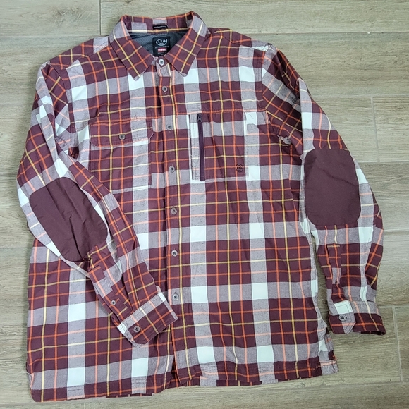 Wrangler ATG Regular Fit Long Sleeve Plaid Button Down Shirt Mens XL - Picture 2 of 16